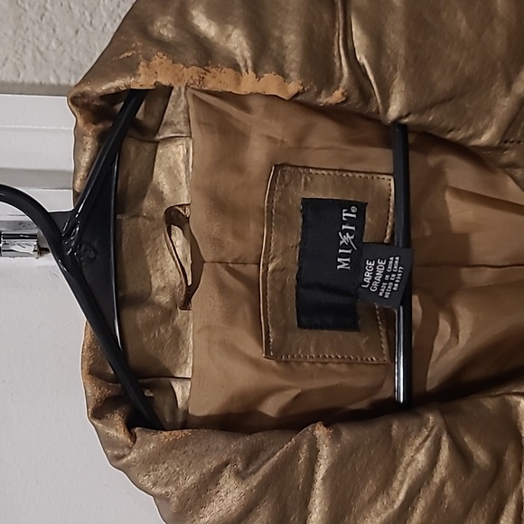 Leather Jacket - Picture 9 of 12